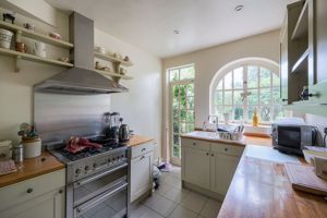 Photo 9- click for photo gallery